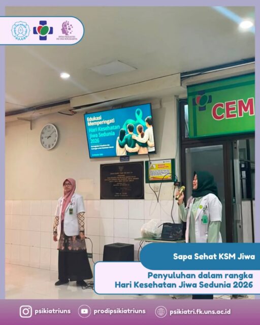 Dalam rangka memperingati Hari Kesehatan Jiwa, KSM Jiwa melakukan edukasi di ruang tunggu Cempaka pada 26 Agustus 2026.

Kegiatan dipandu oleh dr. Sabila dengan dr. Cindy yang menyampaikan materi "Edukasi memperingati Hari Kesehatan Jiwa Sedunia, Meningkatkan Kesadaran dan Dukungan untuk Kesehatan Mental"

dr. Cindy menjelaskan tentang kenapa kesehatan jiwa penting, apa itu kesehatan jiwa, tantangan kesehatan jiwa, stigma dan hambatan mencari bantuan, cara mendukung kesehatan jiwa, dan tempat mencari bantuan kesehatan jiwa. Terdapat tanya-jawab yang sangat interaktif dengan penunggu pasien. 

Kesehatan jiwa menjadi tantangan saat ini dan perlu banyak bantuan dari semua masyarakat untuk mengenali lebih dini gangguan kesehatan jiwa. Mari kita ciptakan budaya peduli kesehatan jiwa dan bersama-sama meningkatkan awarness dalam gangguan kesehatan jiwa bersama Psikiatri FK UNS.

#HariKesehatanJiwa #PsikiatriUNSSemakinMenyala #MentalHealth #MedicalEducation