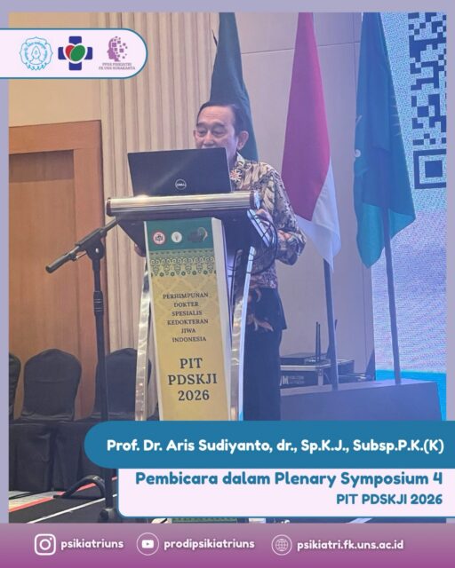 Plenary Symposium 4 dalam rangka PIT PDSKJI 2026 telah terlaksana di Radisson Hotel, Batam, pada 10–12 September 2026. ✨
Mengangkat topik “Adaptasi Kultural Psikoterapi dalam Penanganan Trauma Kolektif: Membangun Resiliensi Psikologis Komunitas Pascabencana”, sesi ini menyoroti pentingnya pendekatan psikoterapi yang tidak hanya berlandaskan ilmu klinis, tetapi juga mempertimbangkan konteks budaya dalam memahami dan menangani trauma kolektif.
Dalam pemaparannya, Prof. Dr. Aris Sudiyanto, dr., Sp.K.J., Subsp.P.K.(K) menekankan bahwa proses pemulihan pascabencana tidak hanya berlangsung pada tingkat individu, tetapi juga komunitas. Oleh karena itu, intervensi psikoterapi perlu disesuaikan dengan nilai, norma, dan kearifan lokal agar dapat memperkuat resiliensi psikologis masyarakat secara berkelanjutan.
Pendekatan ini menjadi pengingat bahwa pemulihan dalam psikiatri bukan hanya tentang mengurangi gejala, tetapi juga membangun kembali makna, hubungan sosial, dan kekuatan komunitas.
#PITPDSKJI2026 #Psikoterapi #TraumaKolektif #ResiliensiPsikologis #PsikiatriUNSsemakinMenyala